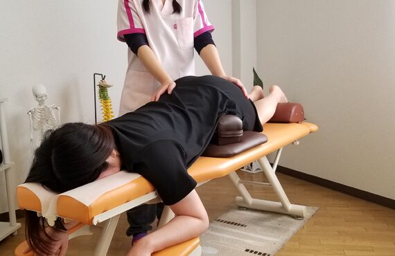 女性整体師・八木さやかが経営する橋本駅近くの整体サロンです。